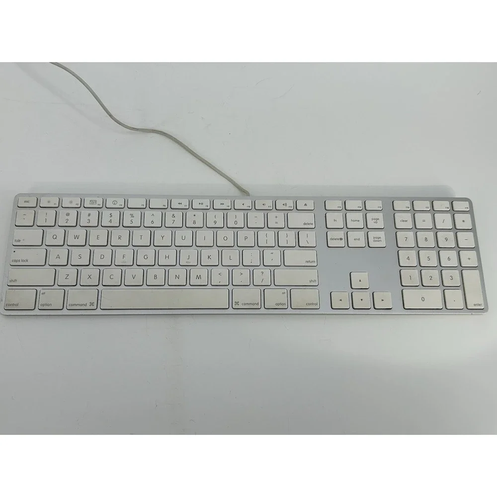 Apple A1243 Wired USB Silver Aluminum Keyboard w. Numeric Keypad, Tested Working